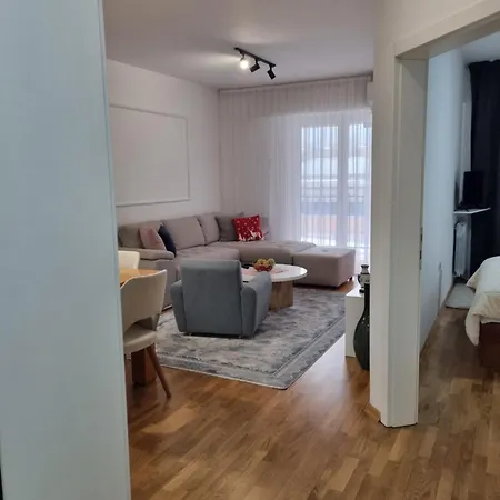 公寓 Stylish 1Br Apartment With Free Parking Near City Center - Karposh *