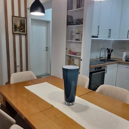 公寓 Stylish 1Br Apartment With Free Parking Near City Center - Karposh